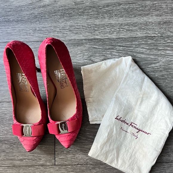 Bright Pink/Coral Platform Pumps - Picture 9 of 10